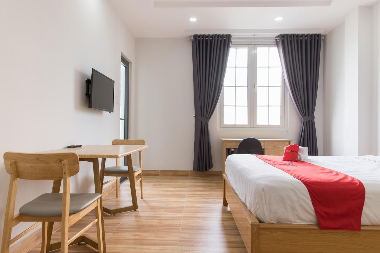 Hotel Reddoorz Premium Near E-Town Ciudad Ho Chi Minh  Exterior foto