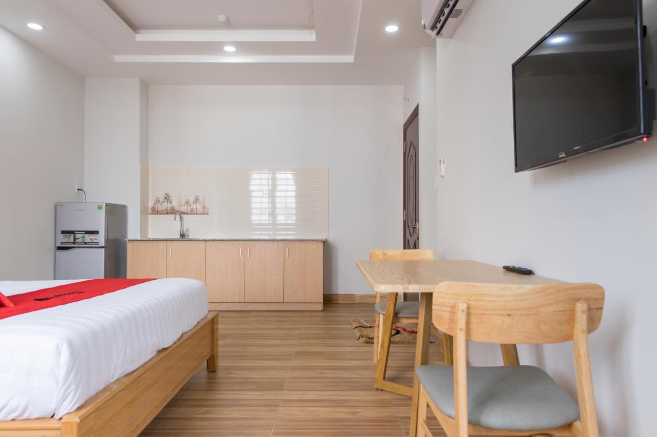 Hotel Reddoorz Premium Near E-Town Ciudad Ho Chi Minh  Exterior foto